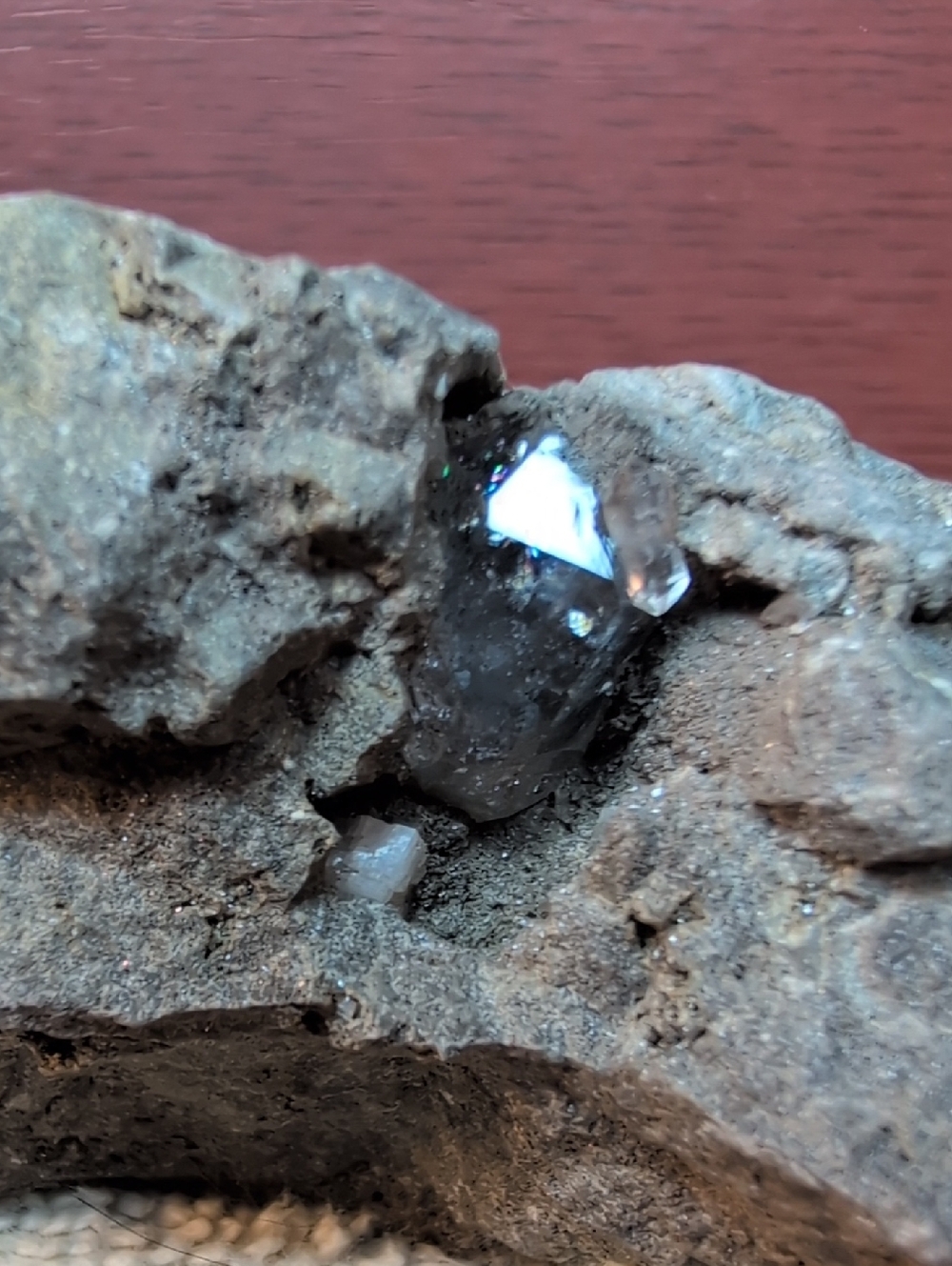 Unique Crystal Rock - Picture 2 of 9